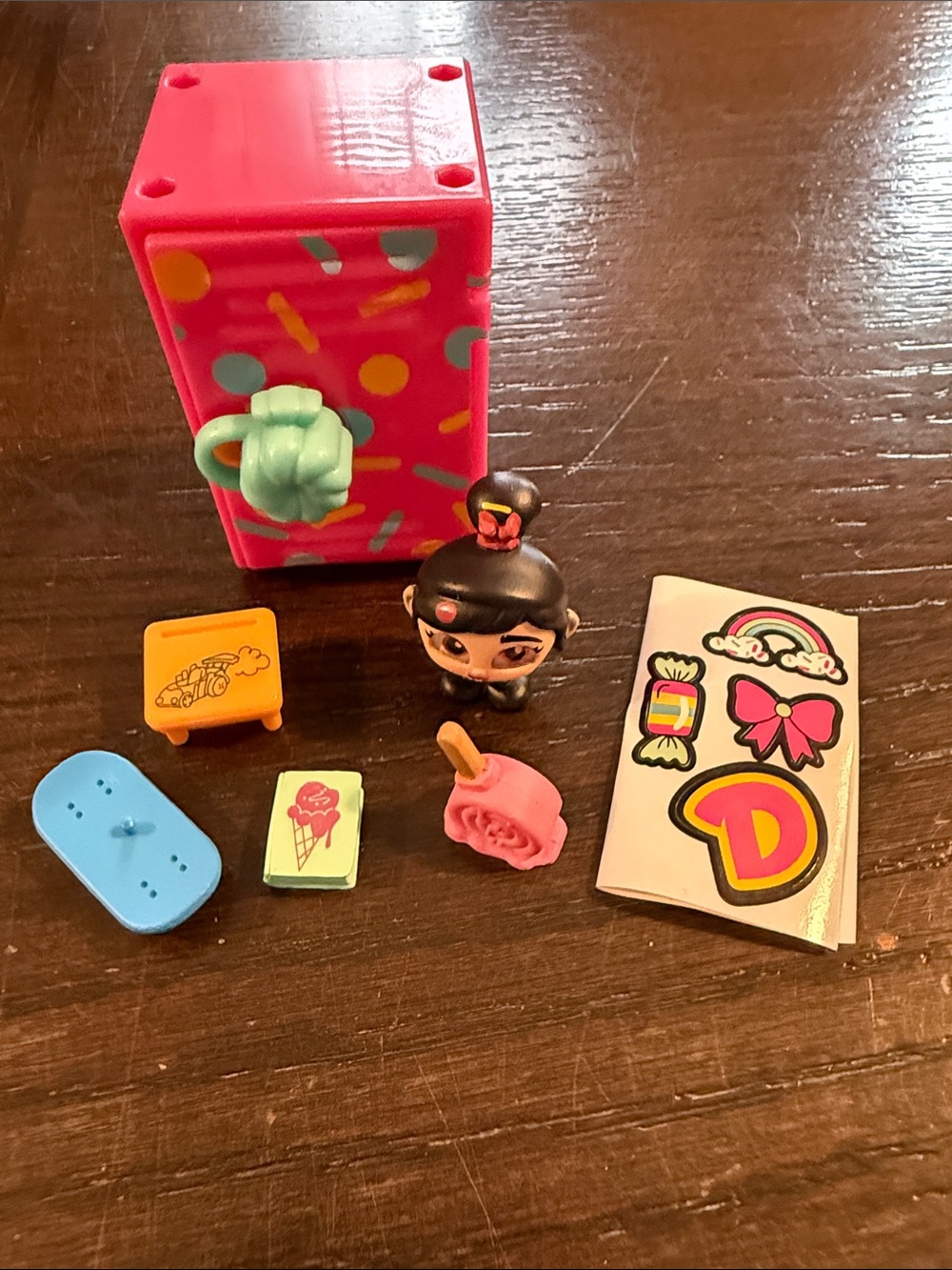 Disney Doorables Penelope Locker